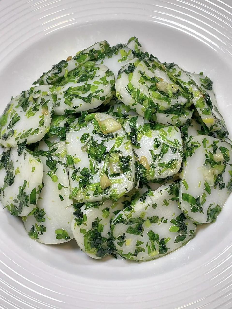 荠菜炒年糕,一道心心念念的江南时令菜!