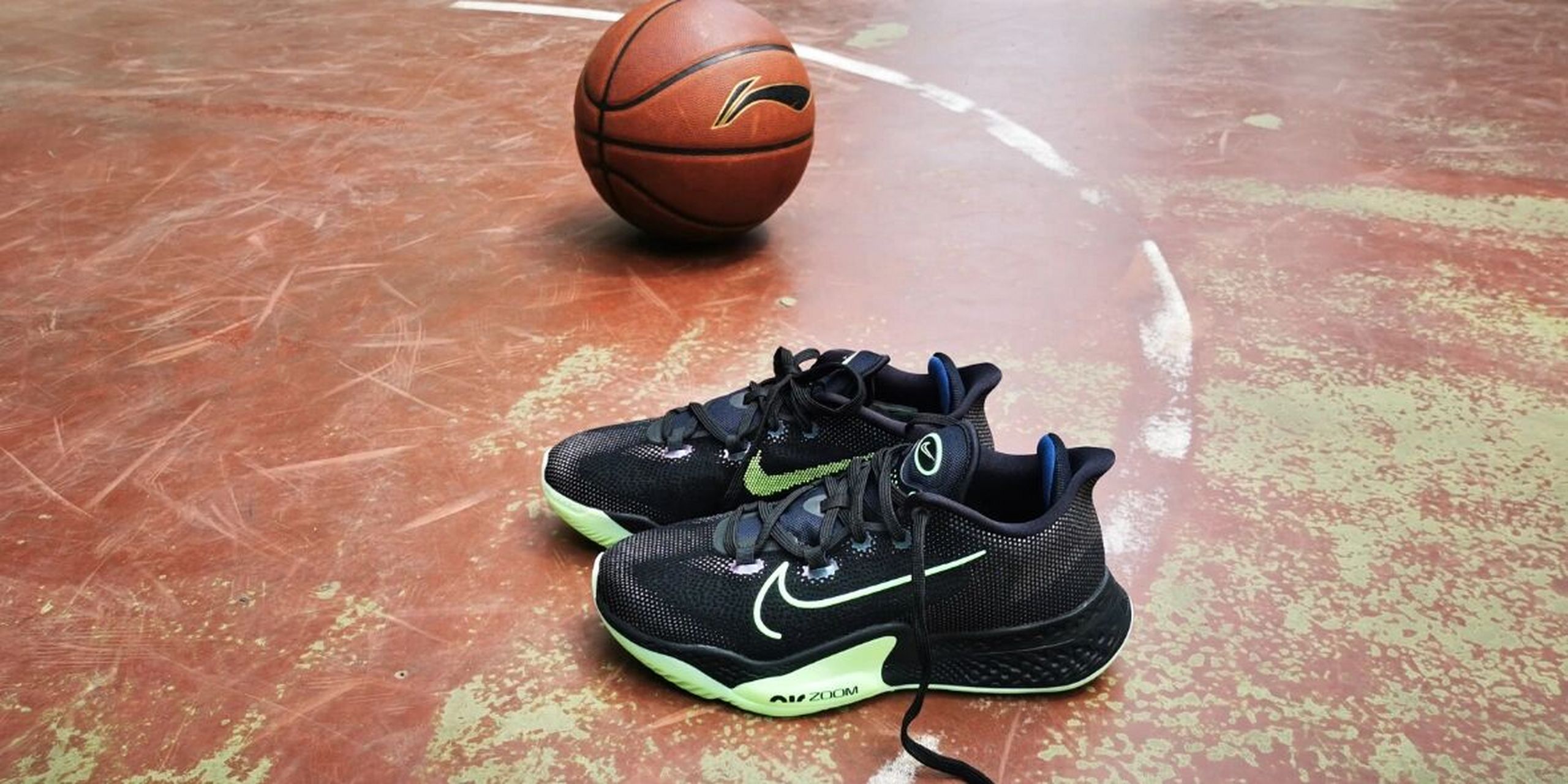 厚底篮球鞋的探索 注定会失败, 这双nike zoom bb nxt上引入了在vapor