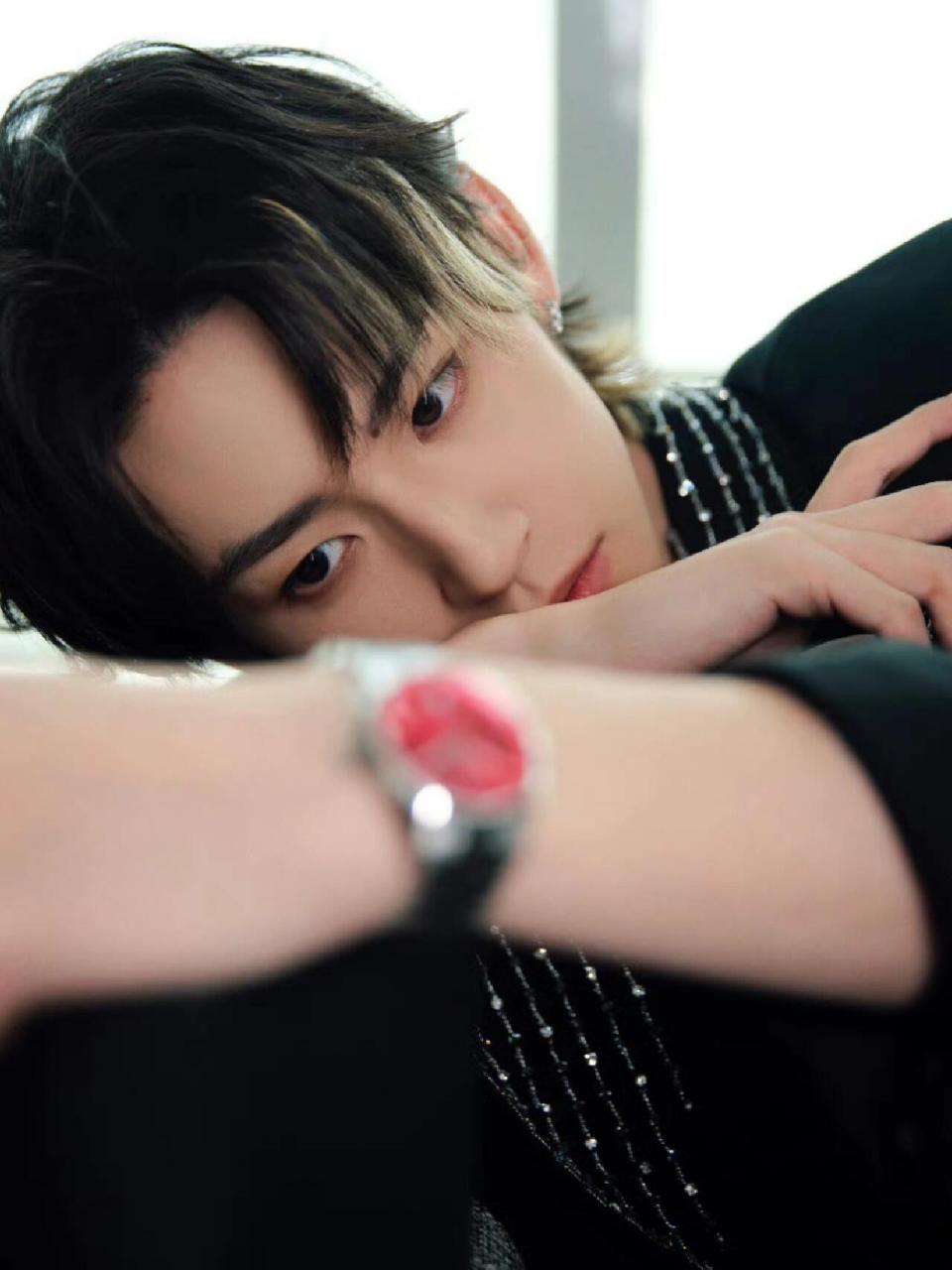 07#小鬼王琳凯# 身着 #中国服装设计师名人堂#,2023年度"最佳女装