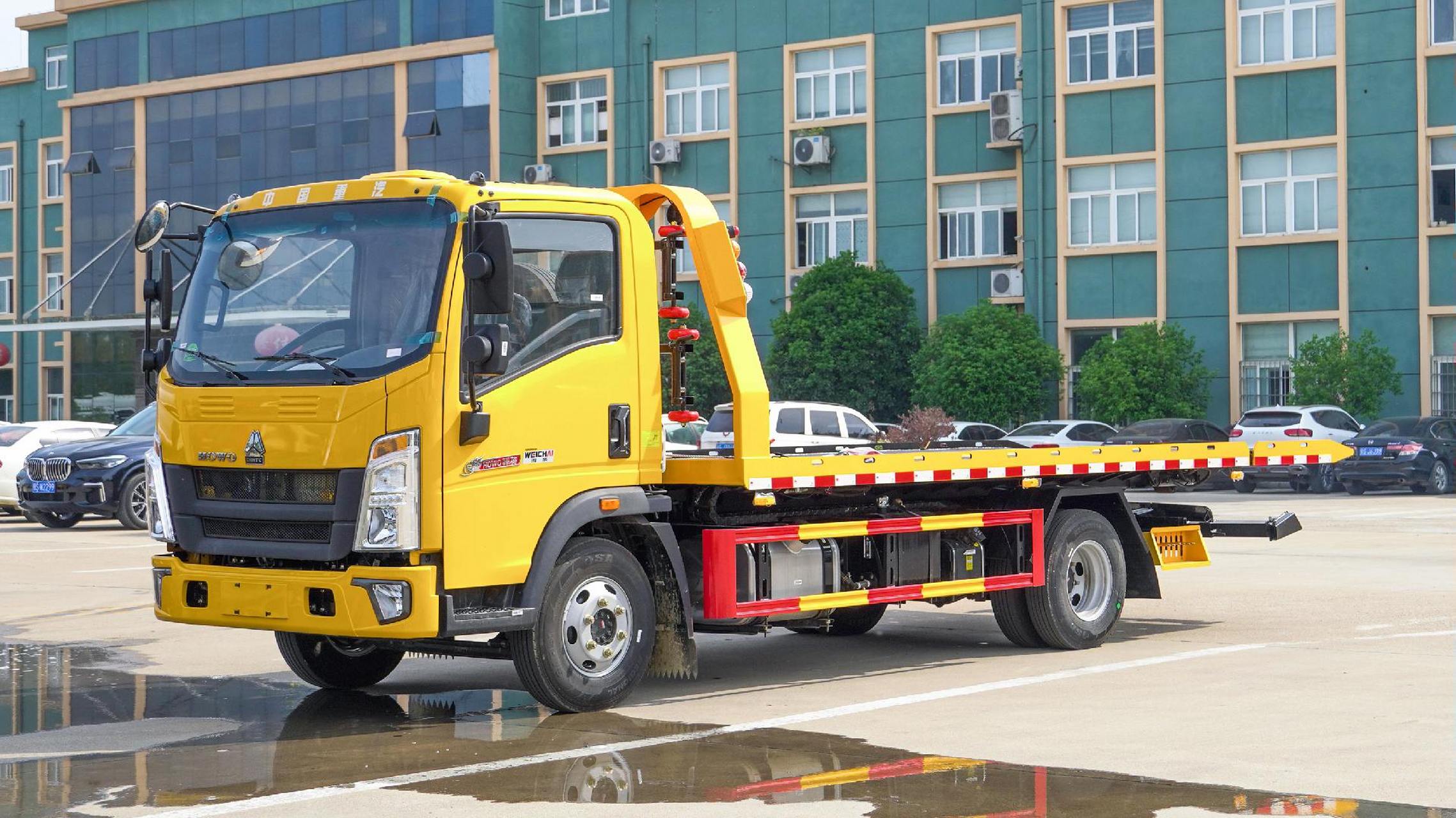 重汽豪沃清障车 新款潍柴140马力【重载板】 公告型号:scs5040tqzz6