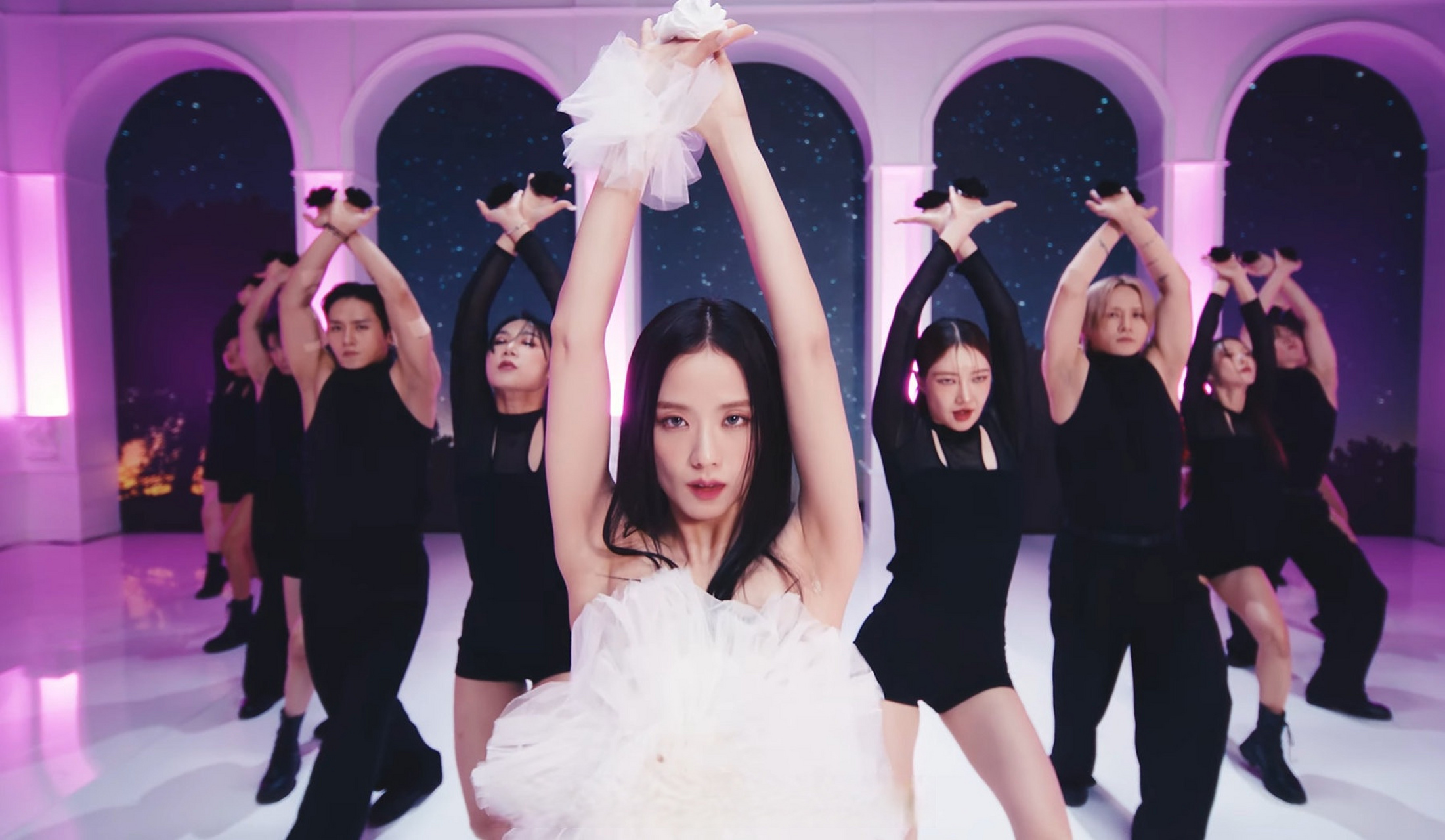 金智秀flower表演视频 金智秀新歌表演视频 一波美美的截图!