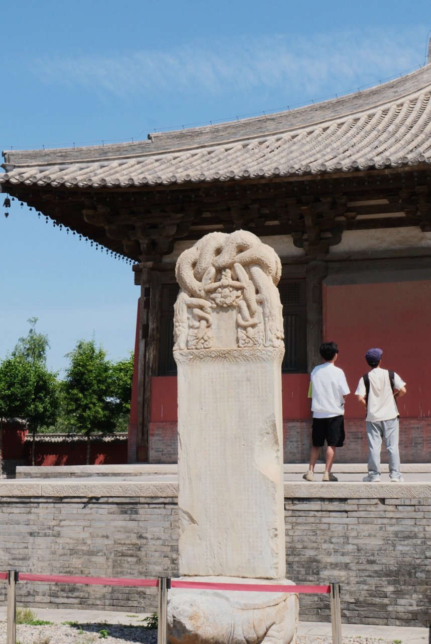 保定市高碑店的新城镇的开善寺大殿是中国仅存的八座辽代木构建筑之一