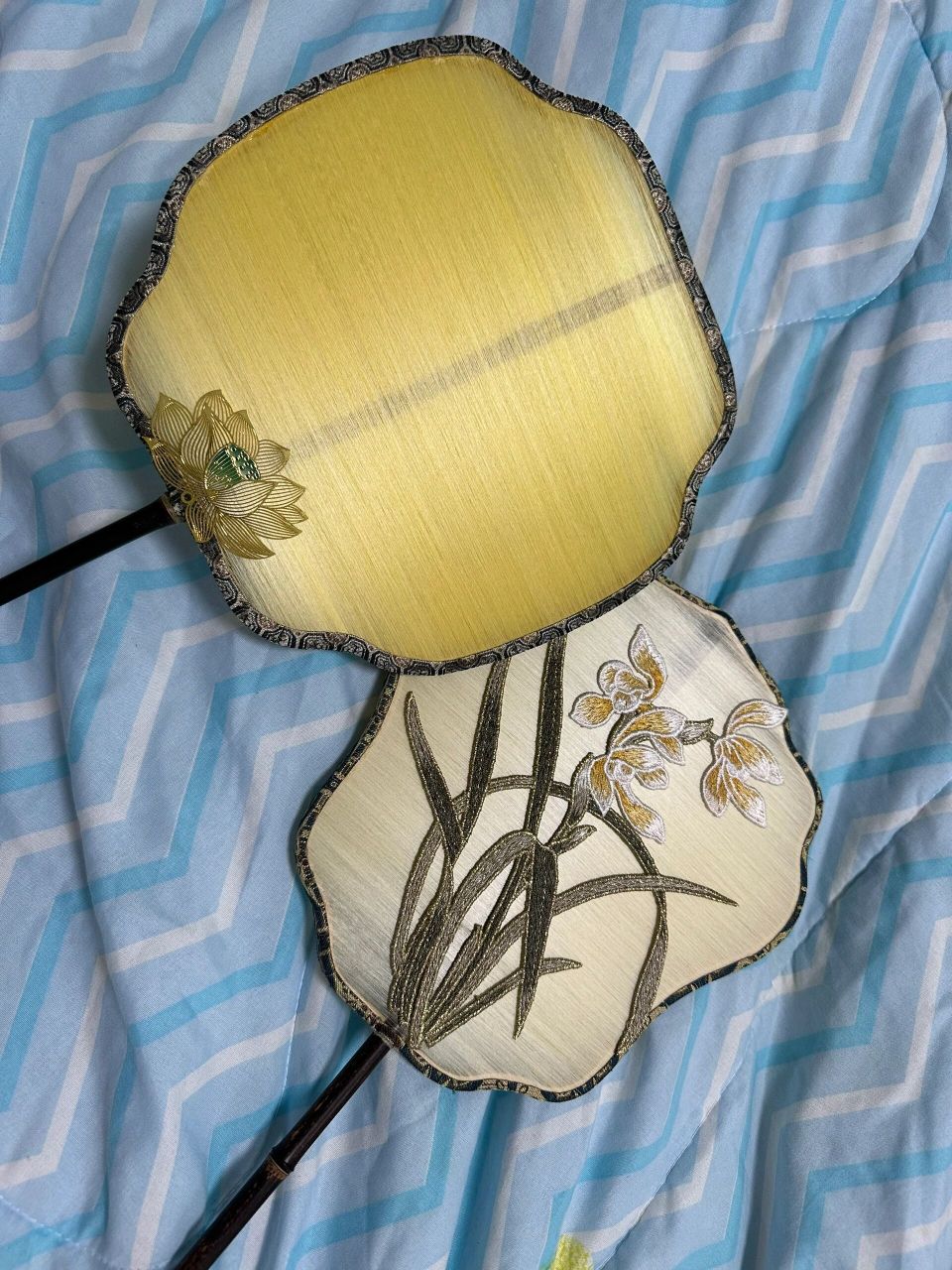 手工蚕丝扇 真的做扇子上瘾了,太好看太喜欢了,家人们谁懂啊,天天拿着