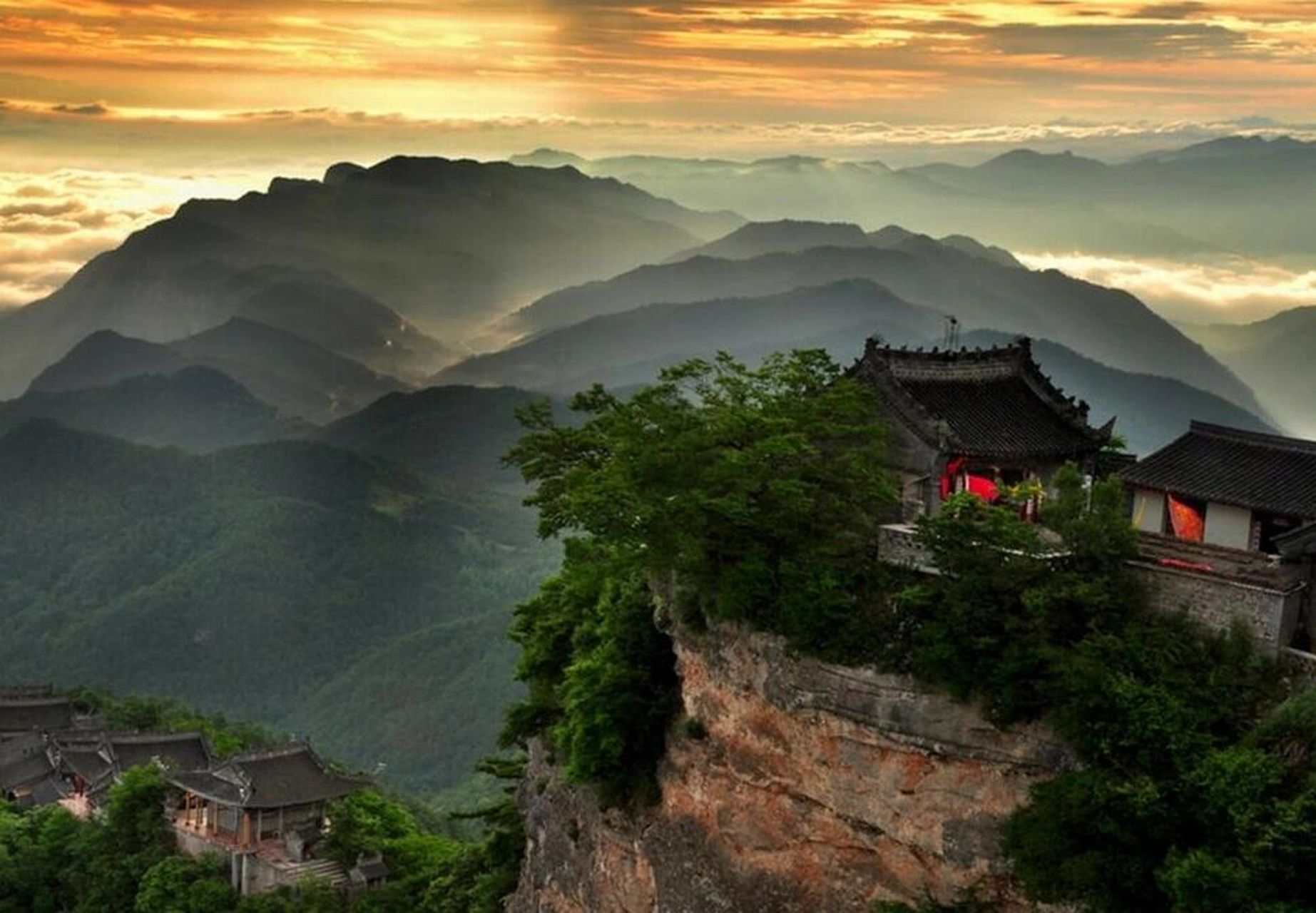 成县鸡峰山介绍图片