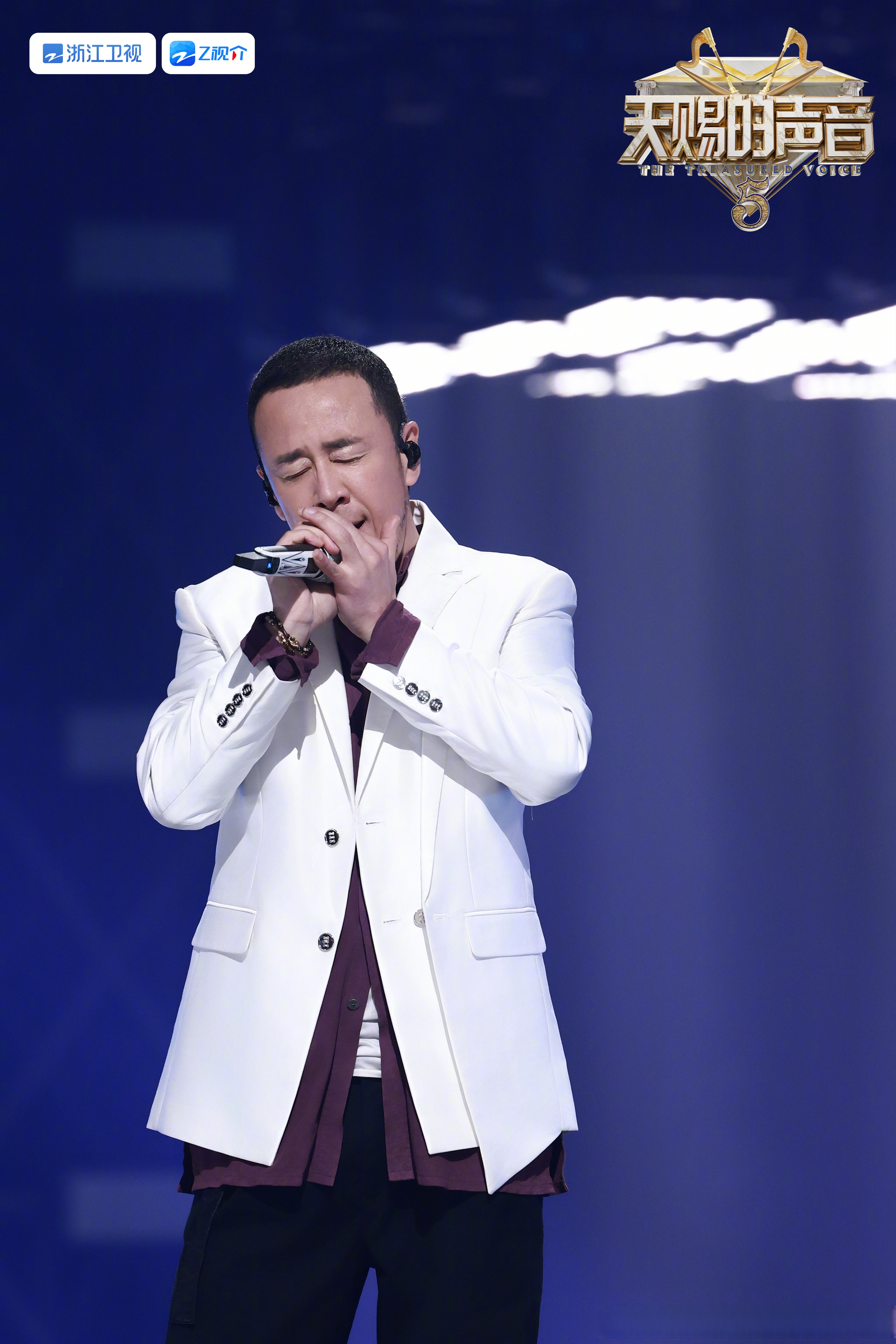 天赐的声音#第五季第二期杨坤,王赫野 的舞台一改往日的风格,演唱