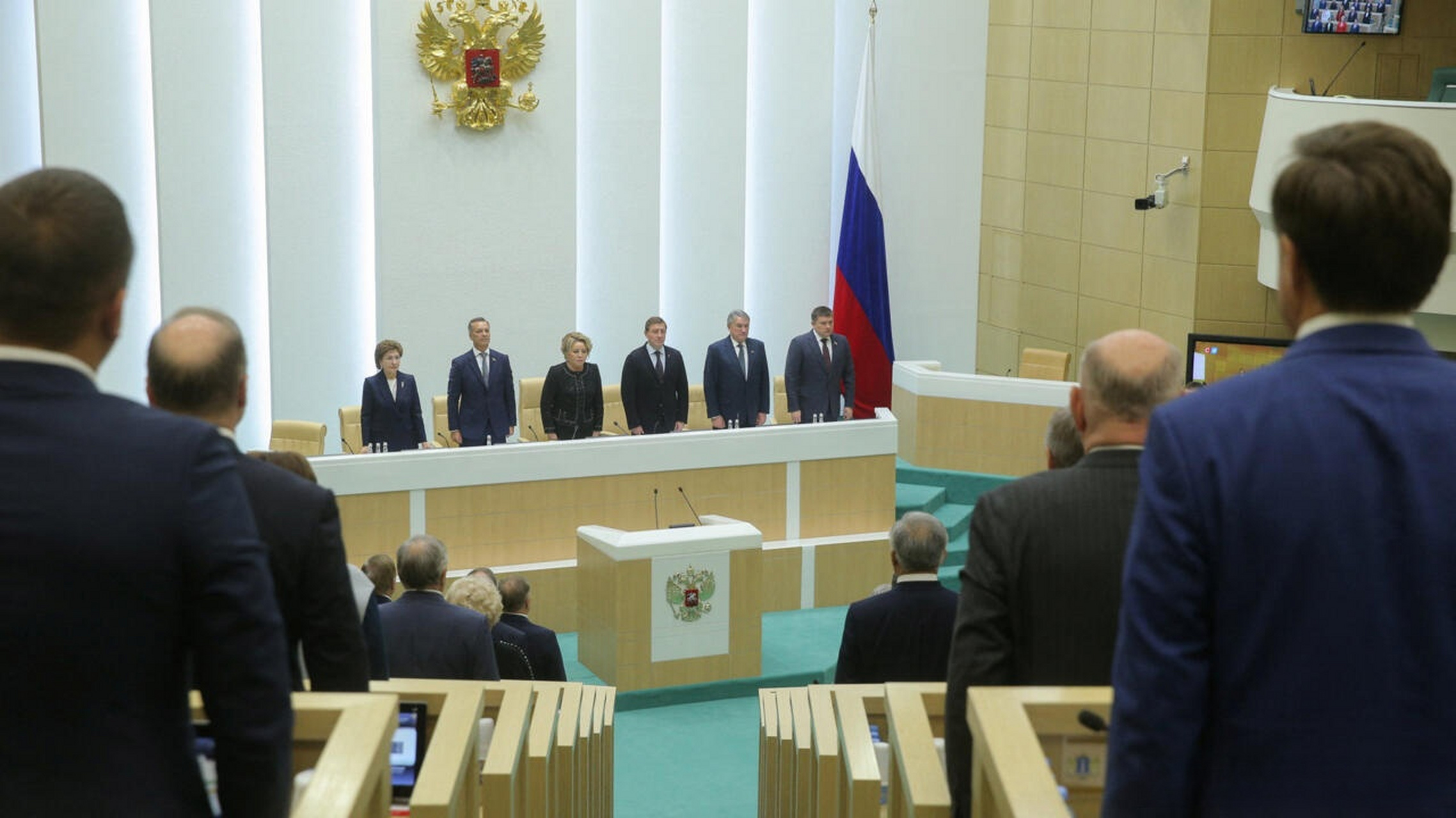 今天俄罗斯上议院全票批准了顿涅茨克,卢甘斯克,扎波罗热,赫尔松四个