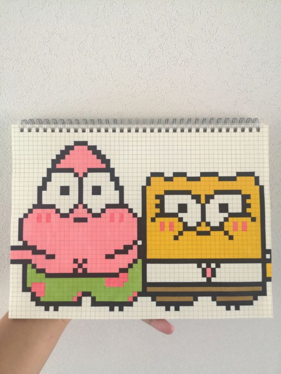 像素画:海绵宝宝和派大星 37*57 网格本:a4 #像素画# #网格画# #海绵