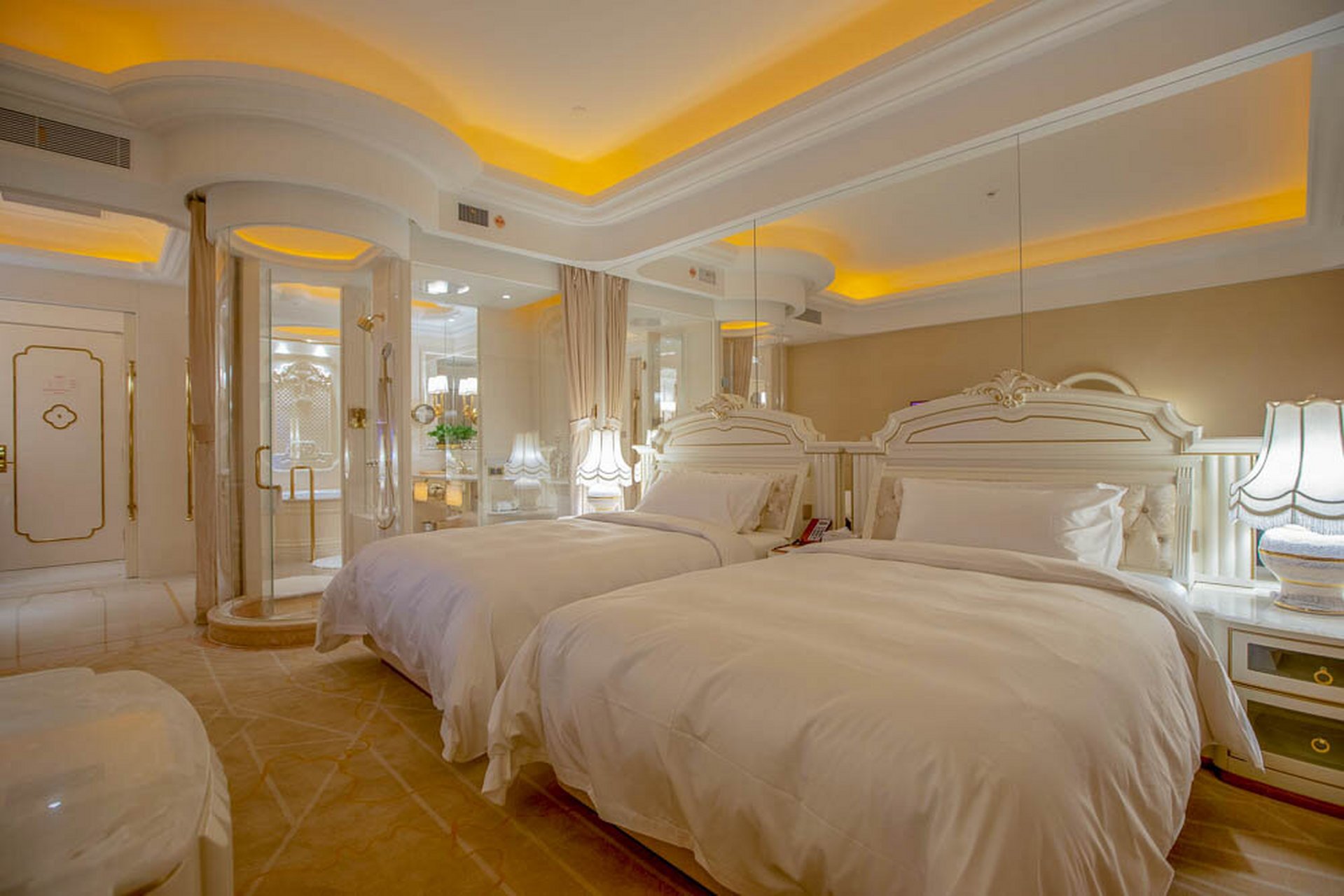 南京白金汉爵大酒店标准双人间必看(附图) 南京白金汉爵大酒店标准