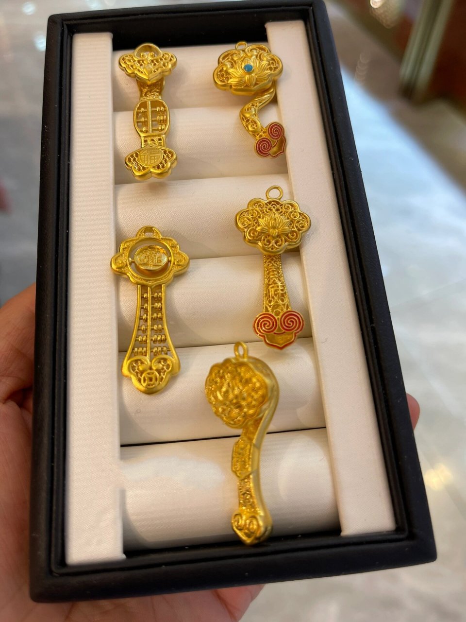 古法金如意吊坠一切顺利如意 金重8克多 足金如意吊坠 如意吊坠寓意