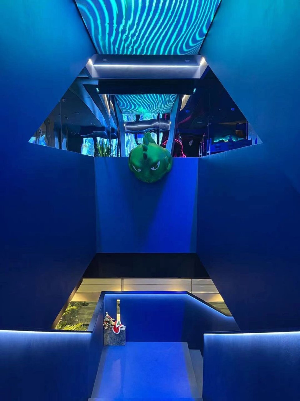 北京探店|三里屯不用花钱唱歌的ktv92 听说三里屯新开了一个ktv叫做