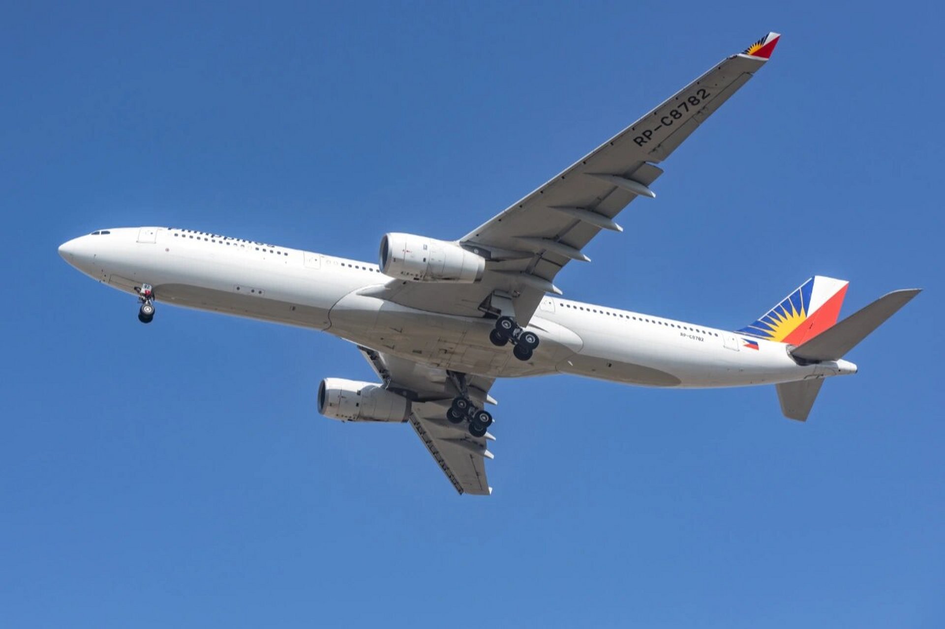 带你去拍大飞机 1-南方胖子 空客a380 2-中华航空 波音744 3-酷航航空