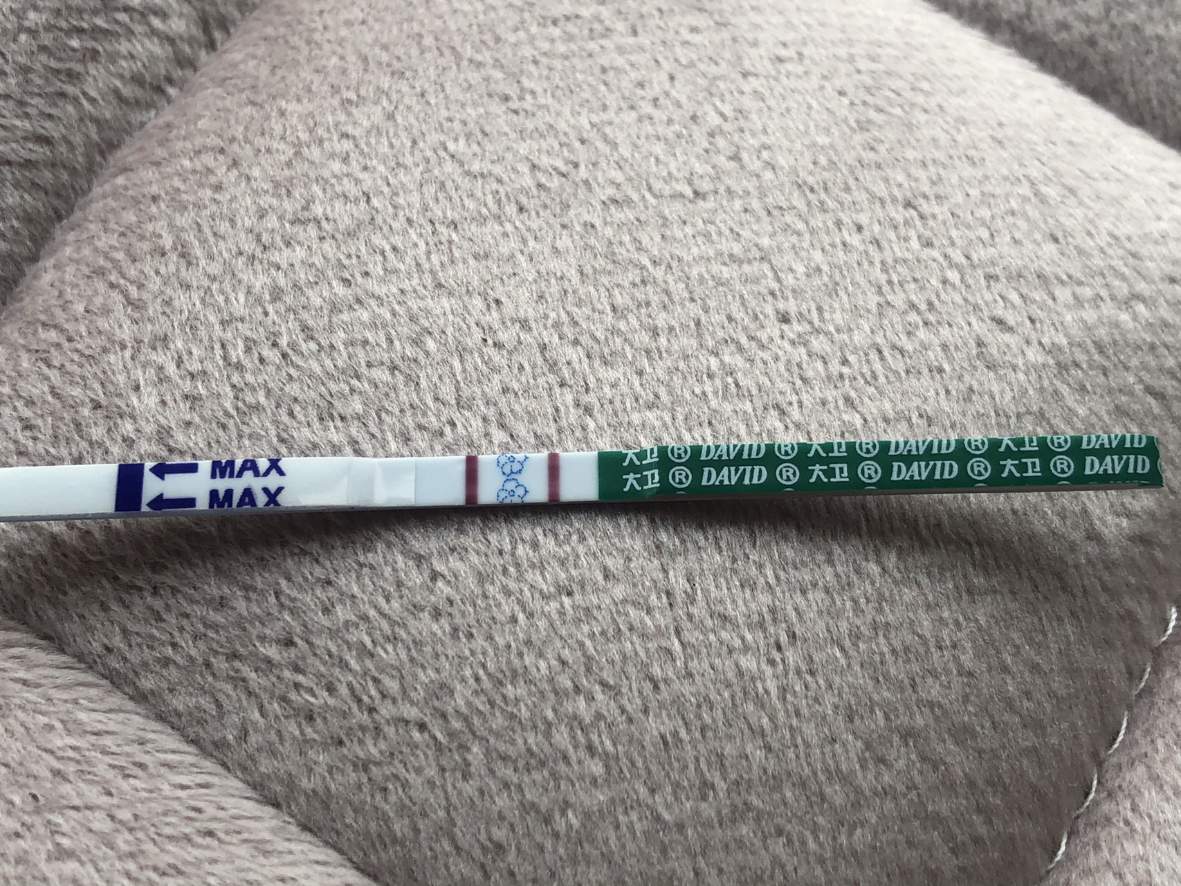 大卫强阳大概多少hcg了呀? 一冻胚,一囊胚移植后17天,5月26号1超.