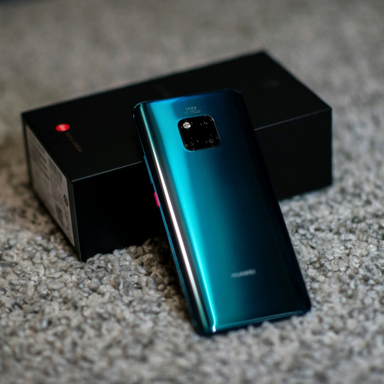 华为mate 20 pro 翡冷翠 没想到过了这么多年,我又一次入手了安卓机