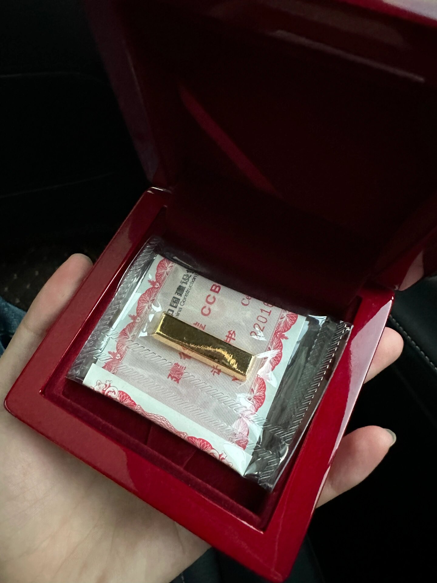 建行炒贵金属(建行贵金属是期货吗)