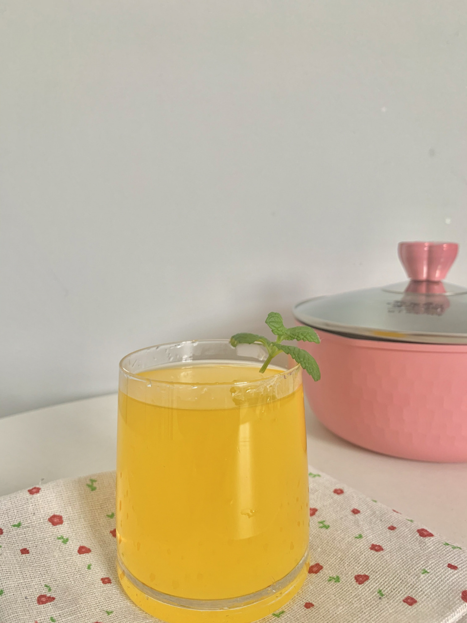 轻松复刻kfc热橙汁 早上好 今天突然想喝kfc的热橙汁了 可是今天上海