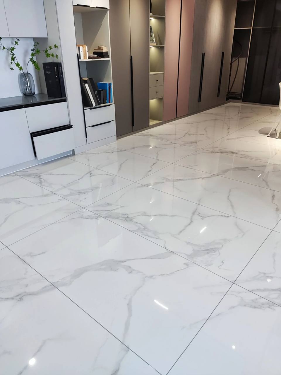 爵士白瓷砖用什么颜色的美缝?