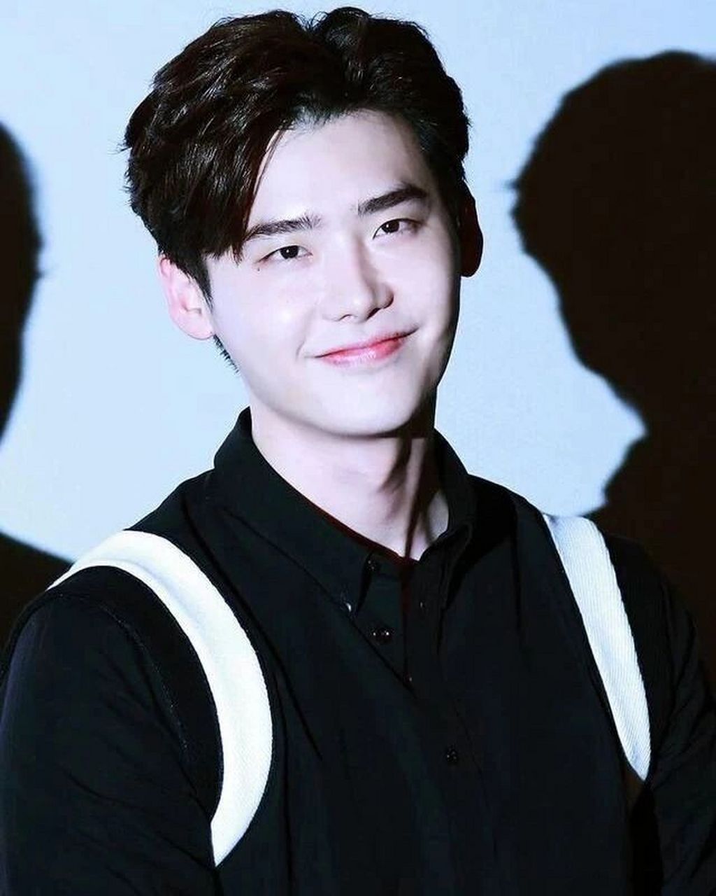 疲惫的人生中 偶尔也会像礼物一般的存在 #人间理想李钟硕# #治愈系