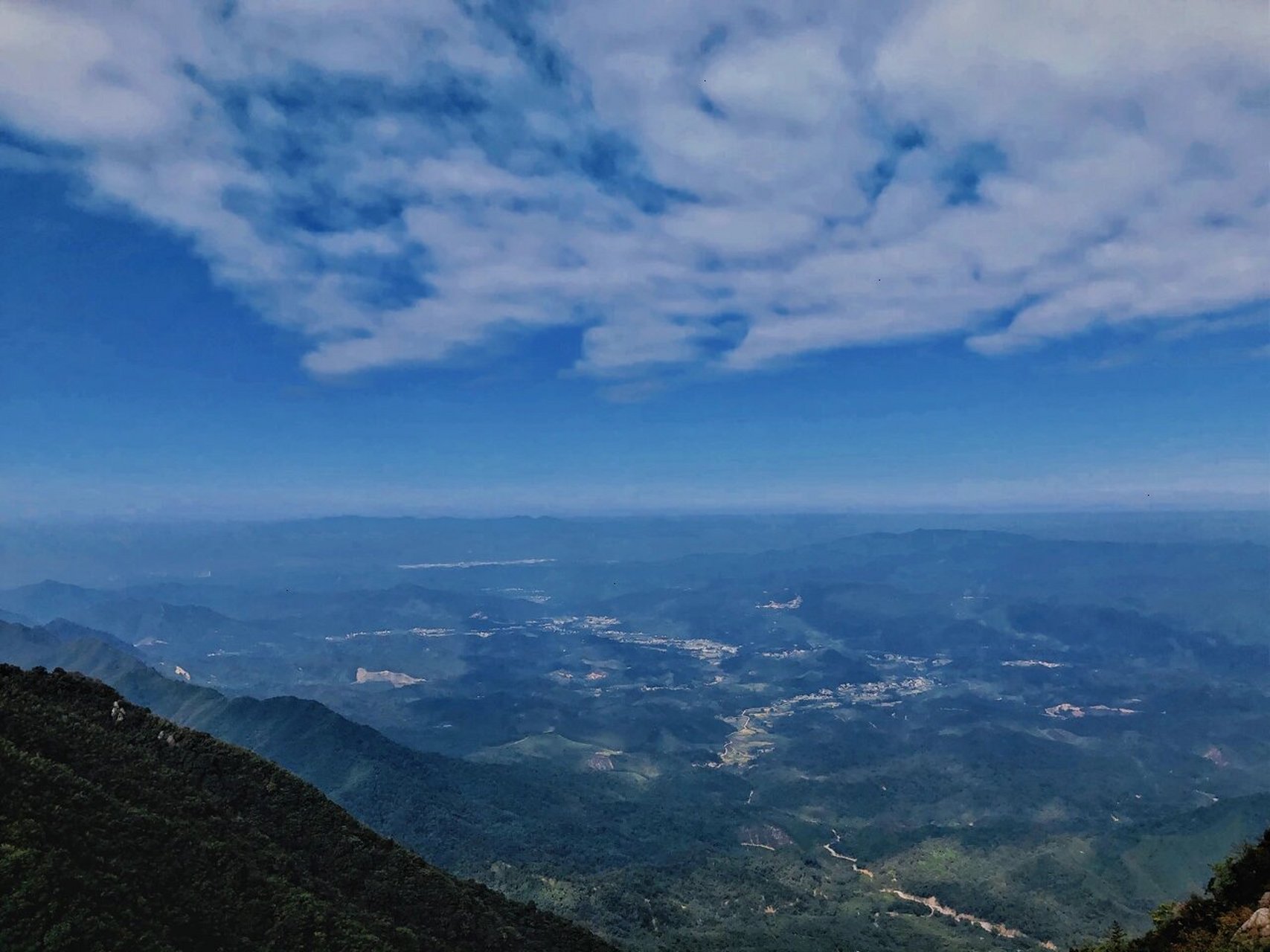 清远清城区第一高峰|大罗山 海拔957米7215 大罗山真是放假爬山