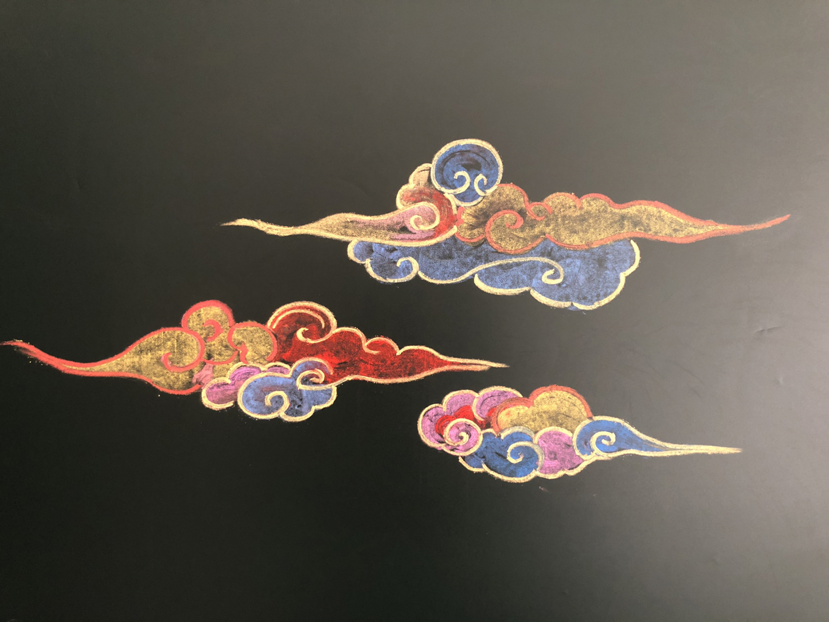 黑板报一粉笔画祥云       踏着七彩祥云来的不只是你的盖世英雄,还