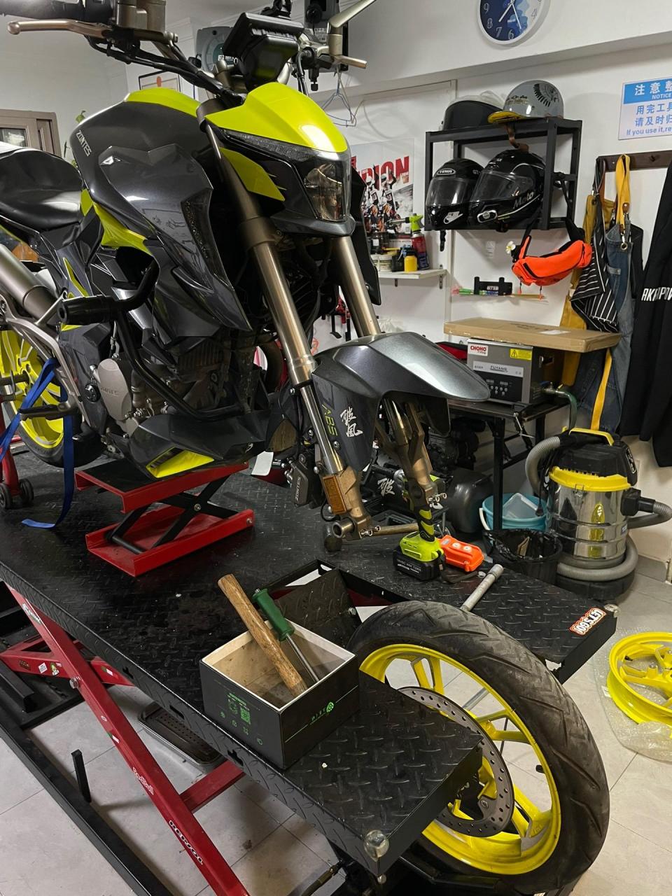 升仕310r1 更换轮毂,轮胎 完美!