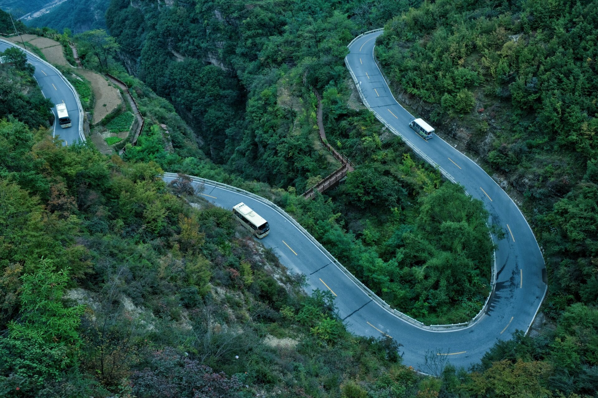 安阳太行大峡谷 林州归属安阳市辖区,地处河北,河南,山西三省交界处