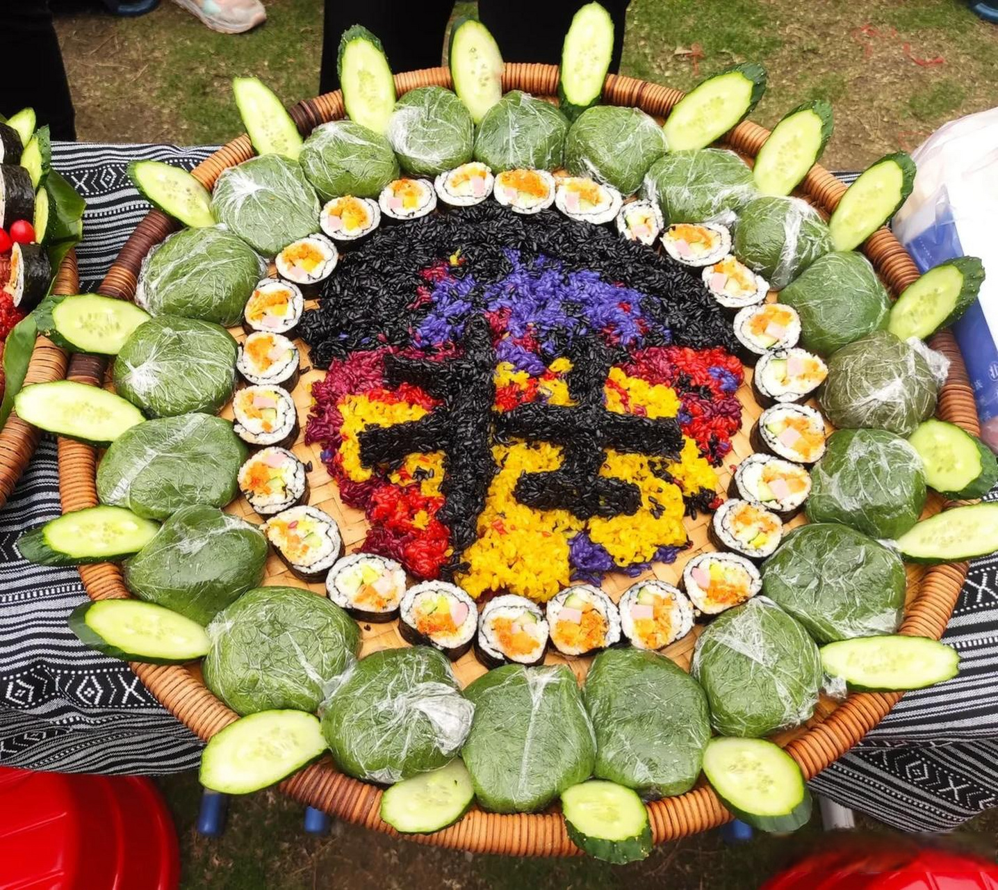 三月三 作为中国的一个民族,壮族有着自己独特的风俗习惯,其中壮族