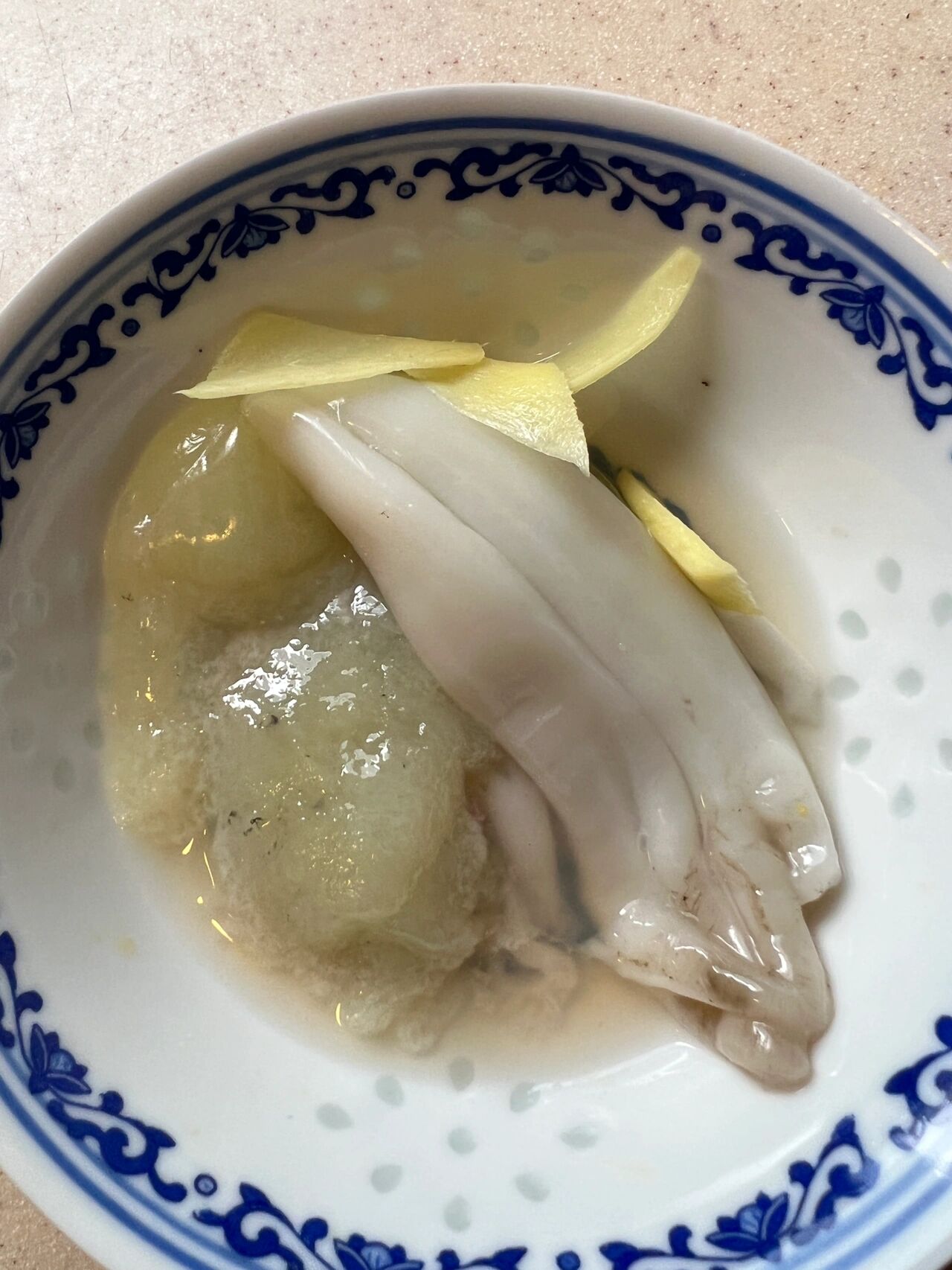 膏? 鱿鱼内脏吗?还是脂肪?肝?胆?籽?膏?有人知道怎么吃吗?