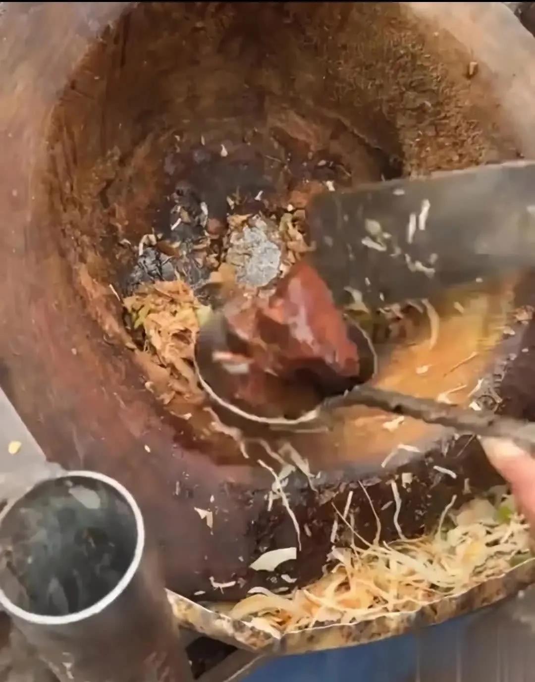 这个墩子一看就是饱经风霜的样子不知道老板干了多少年才能