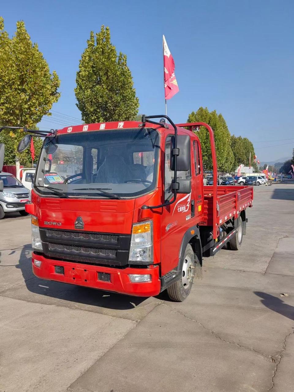 中国重汽豪沃七星悍将 单排  排半潍柴140马力,独有的scr发动机技术不