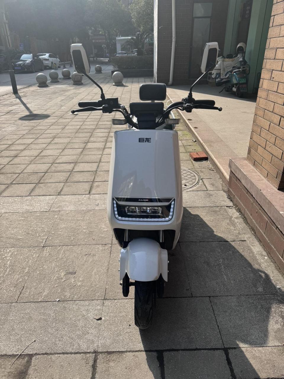 巨龙电动车72v20安,续航40-50km,成色9新,901499