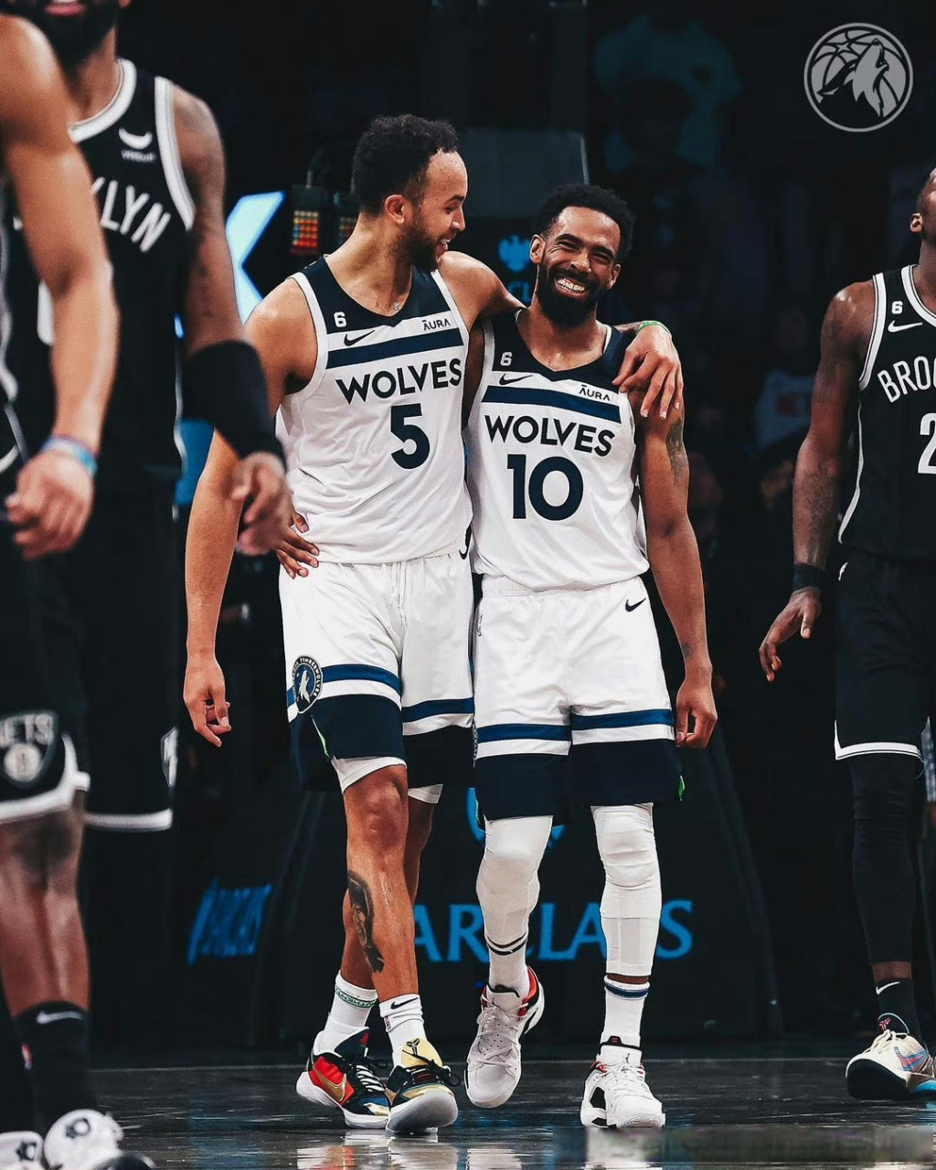 在湖人森林狼的附加赛前,大锤安德森接受采访时回应了中国男篮归化:他