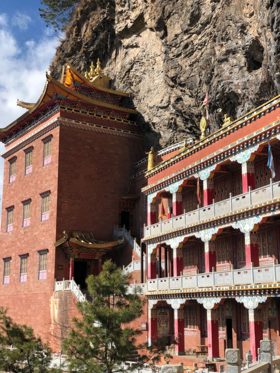塔城|不仅有滇金丝猴,还是藏传佛教圣地75 塔城镇,位于云南省迪庆州