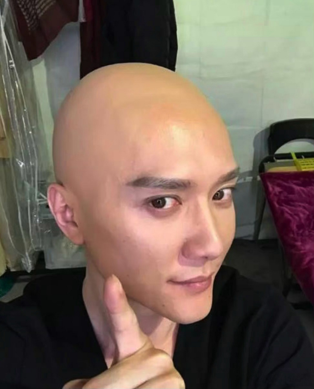 光头才是检验帅哥的标准,这些剔了光头的男明星真是一个比一个帅,谁的