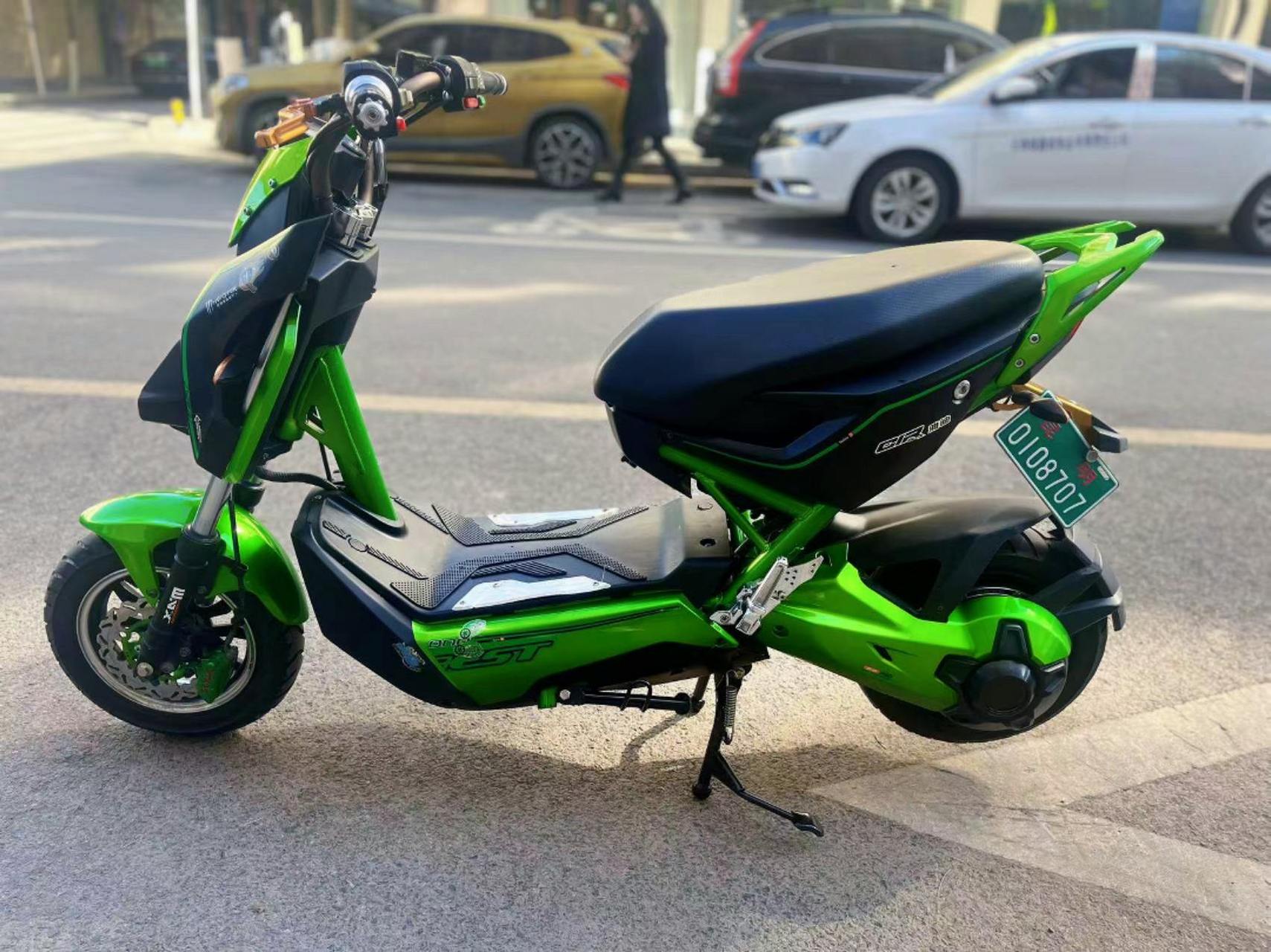 极品雅迪战警上95.