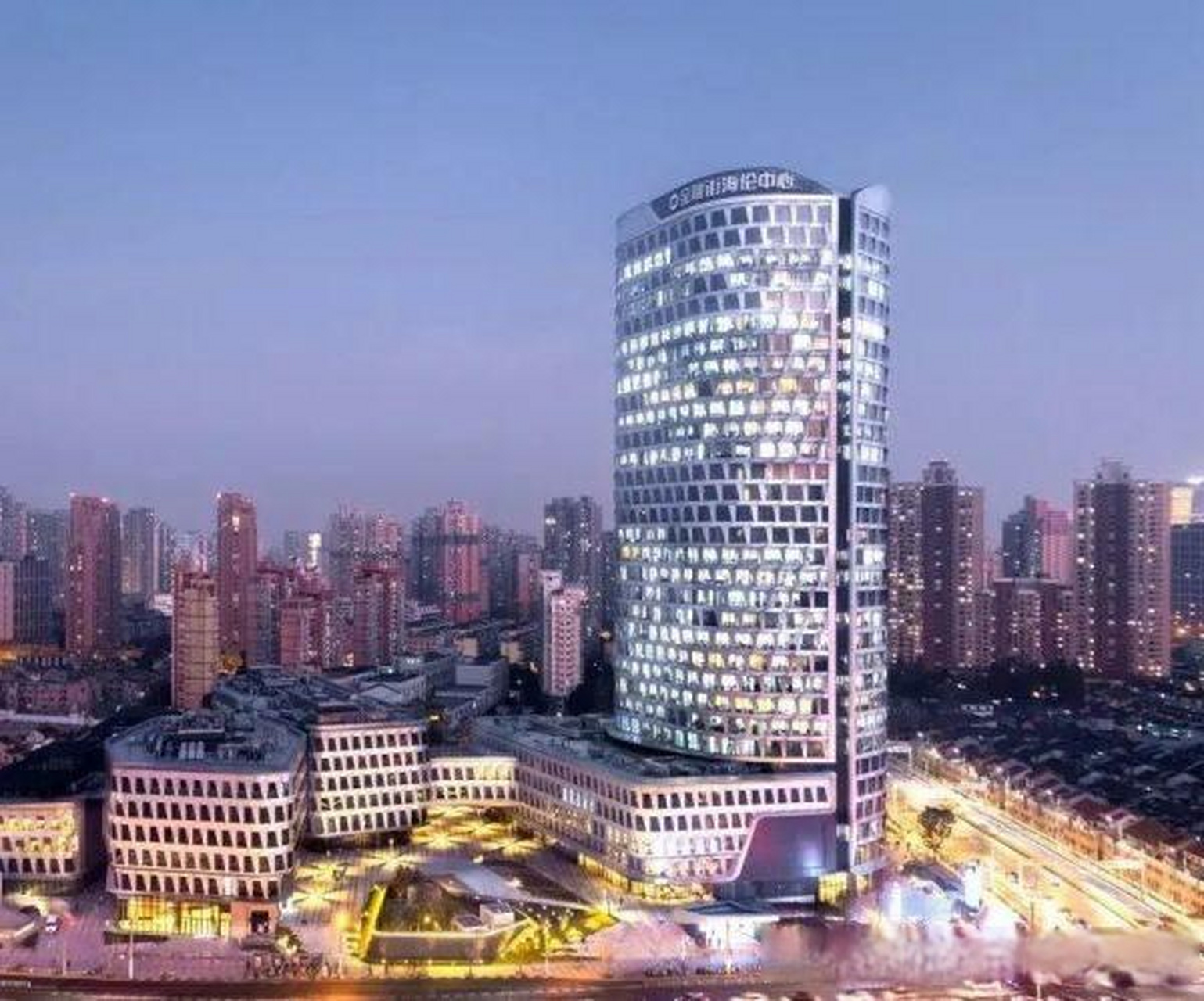 【从金融街海伦中心的地下美食广场看上海现在经济的恢复状况】 一直