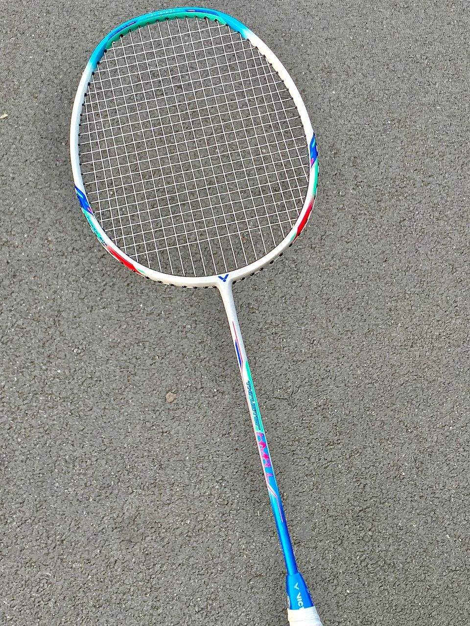 适合新手的羽毛球拍!