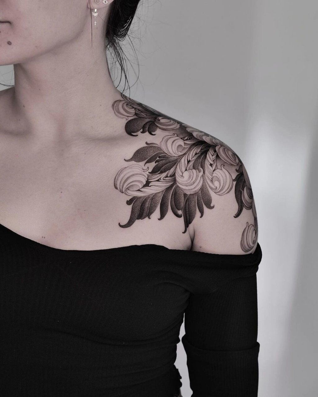 推荐肩花纹身素材黑白纹身北京纹身