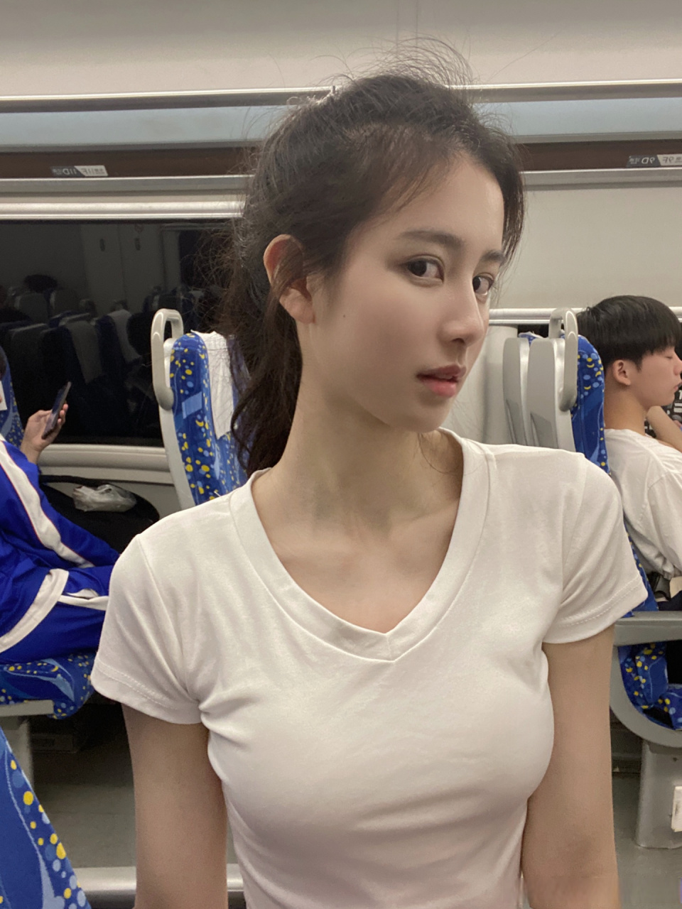 天津  校花 王暖暖