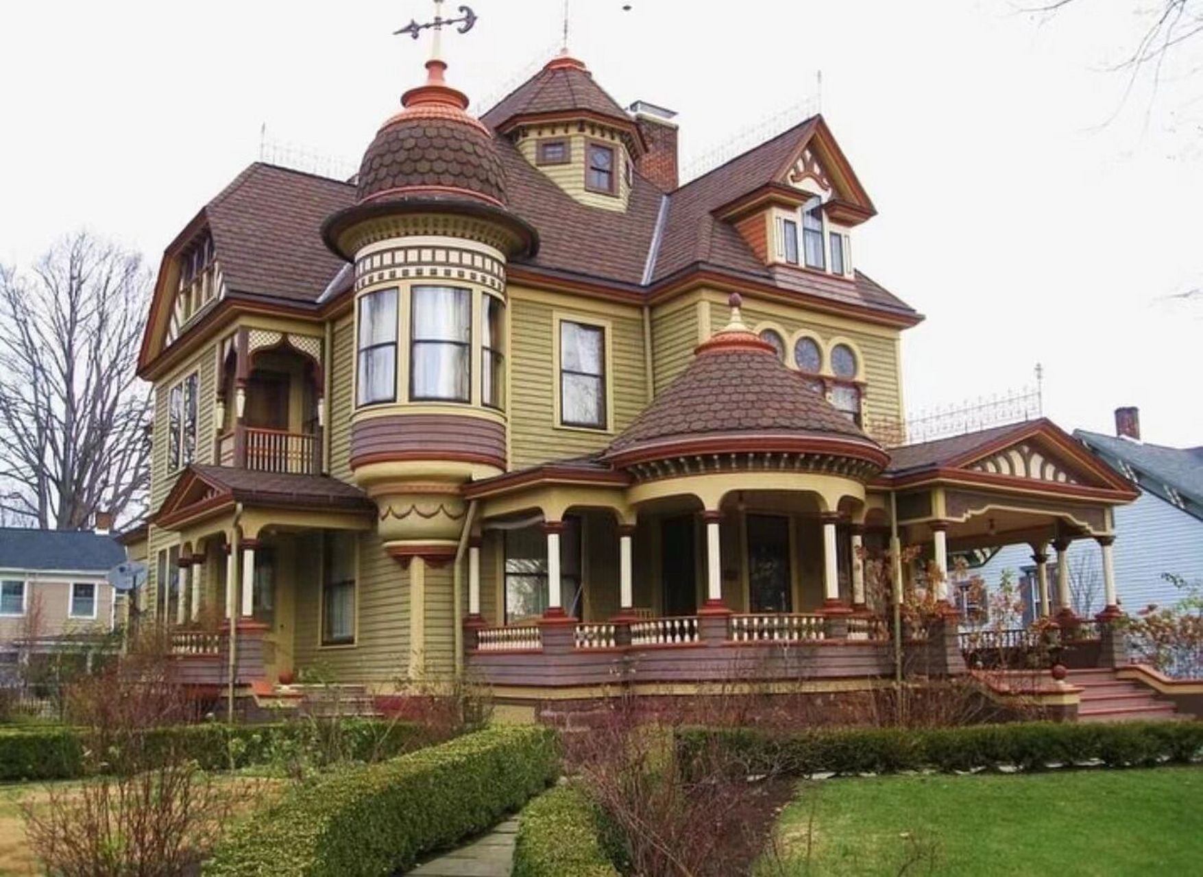 维多利亚风神仙小洋房🏡你想住进哪一栋呢😍 来自世界各地的