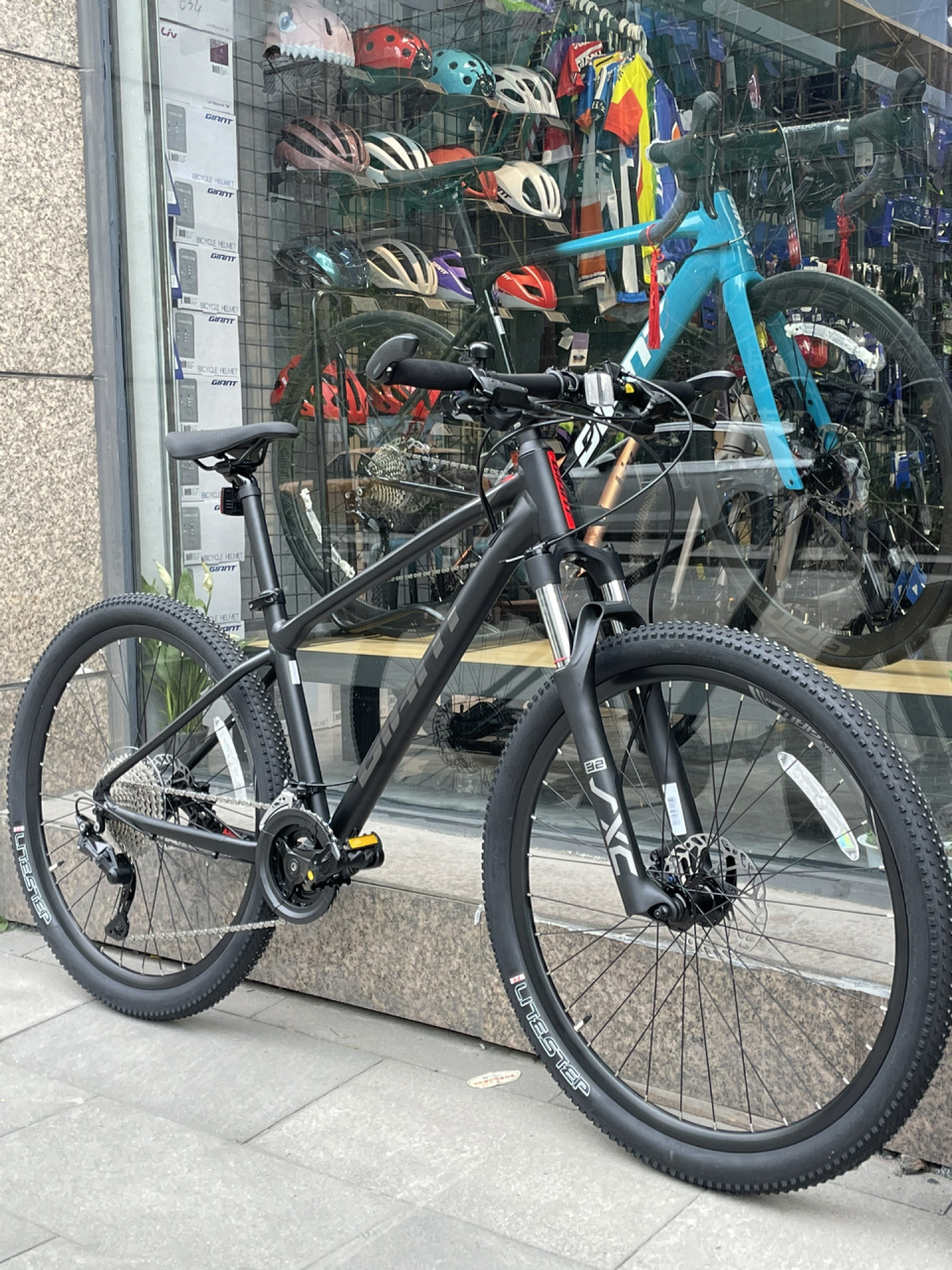 等待已久半年未见真面目的giant atx 860 捷安特3000以内最具代表性的