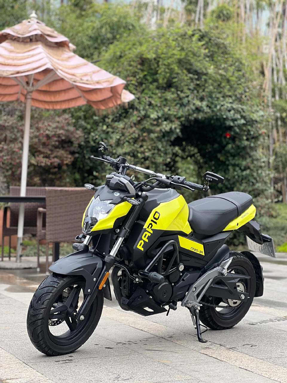 22年春风狒狒st125.1000公里.车况极品.加装护杠等.随时看车,过户.