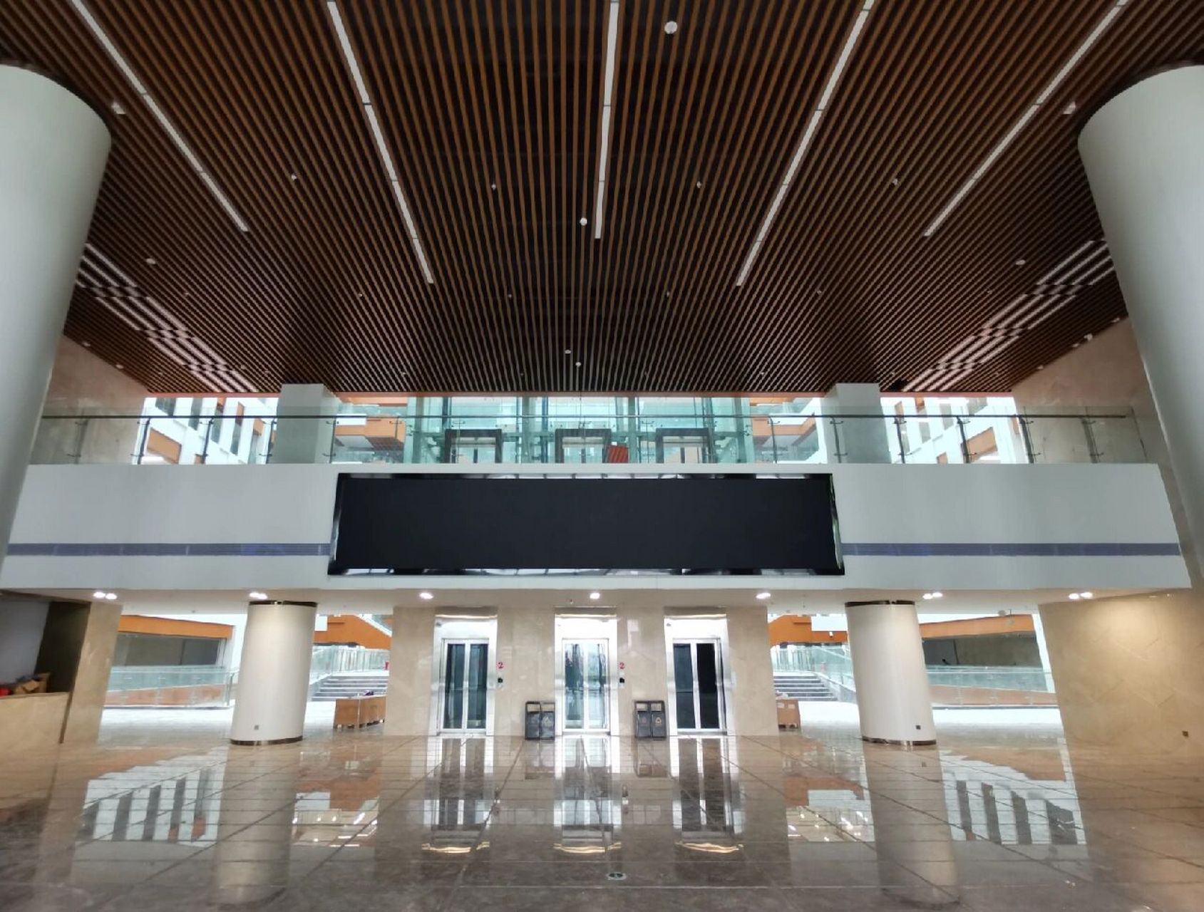 江西理工大学 对称之美的江西理工大学三江校区图书馆.