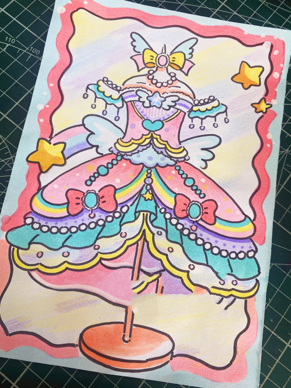 线稿私我哦 适合4-8岁小朋友上的服装设计课程,创意儿童画,设计自己的