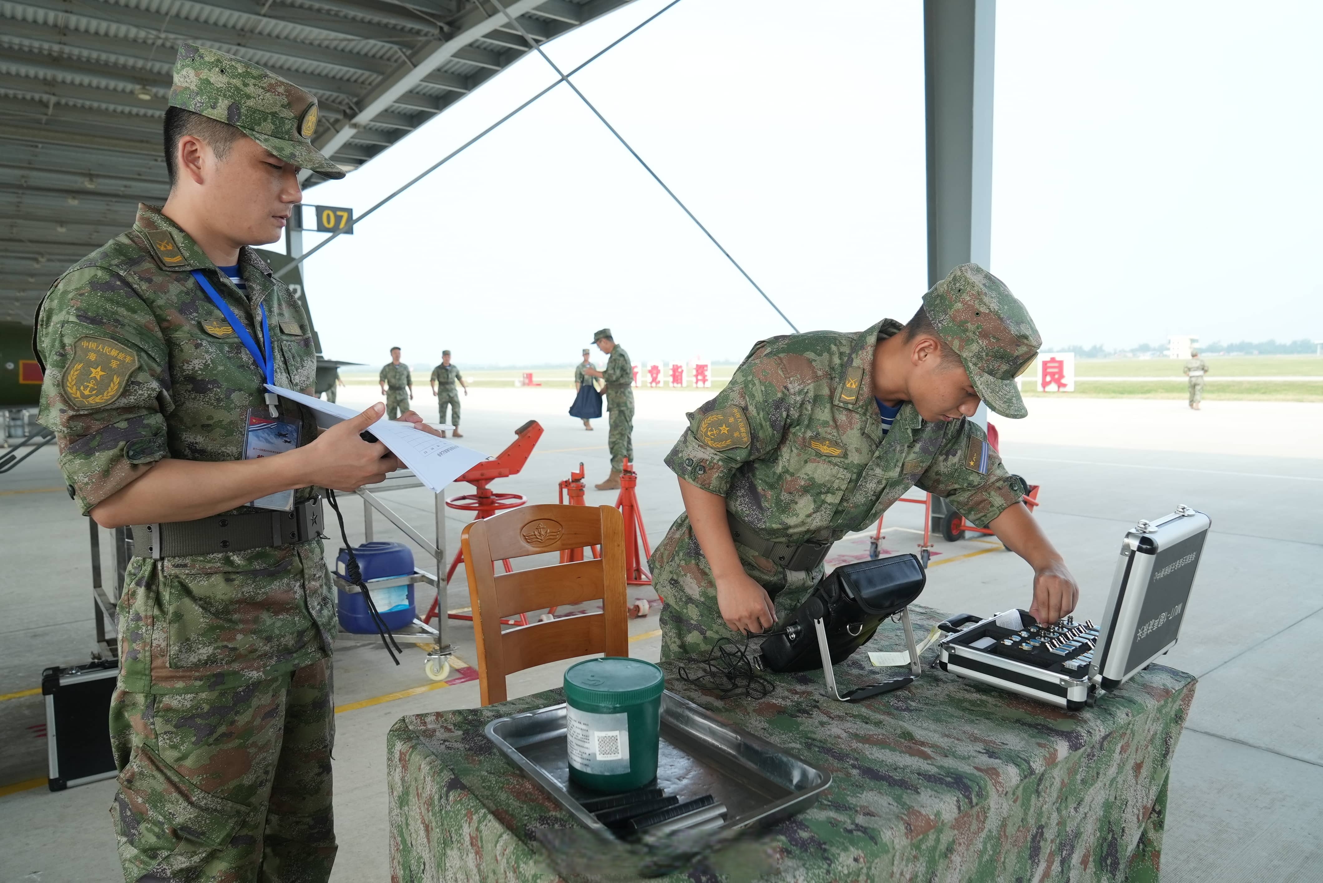 海军航空大学某团结合实战需要,举办2024年度后装岗位练兵比武