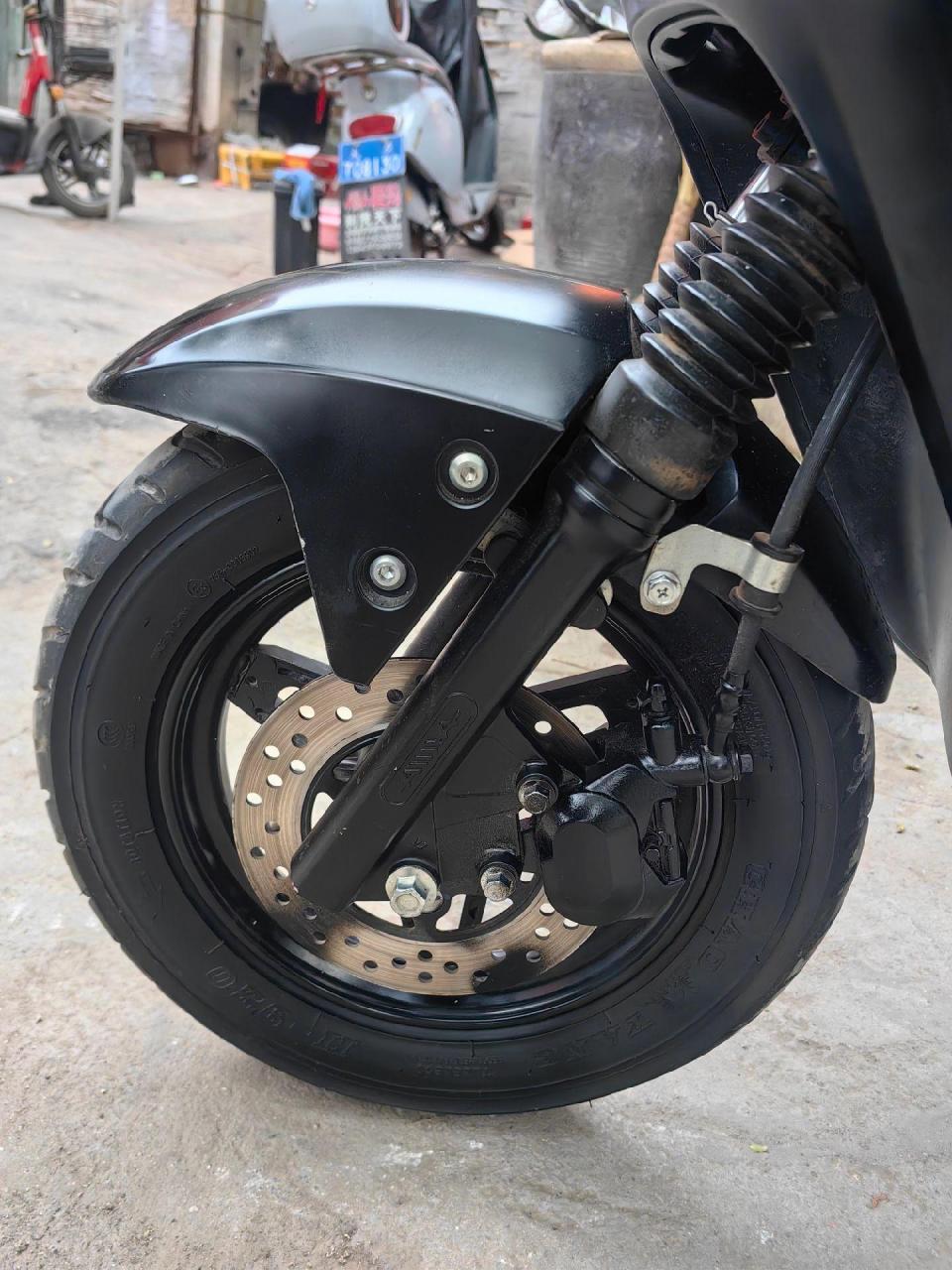 瞧瞧爱玛n155国标电动车,续航八十公里