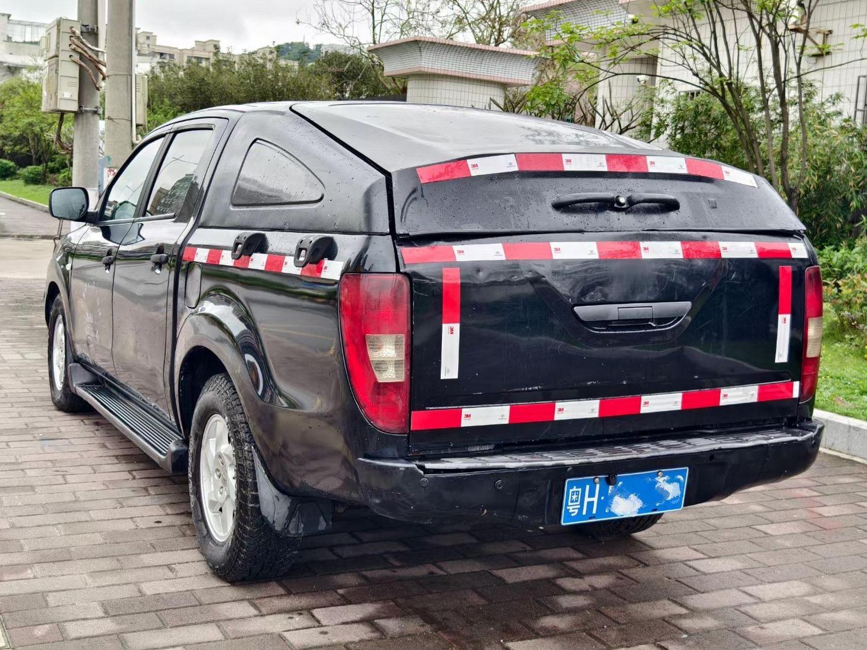 江铃域虎厢式皮卡货车,柴油版 15年1月,2.