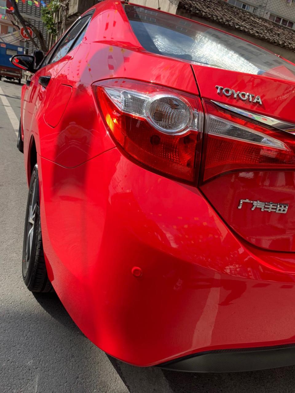 丰田卡罗拉 水晶胭脂红