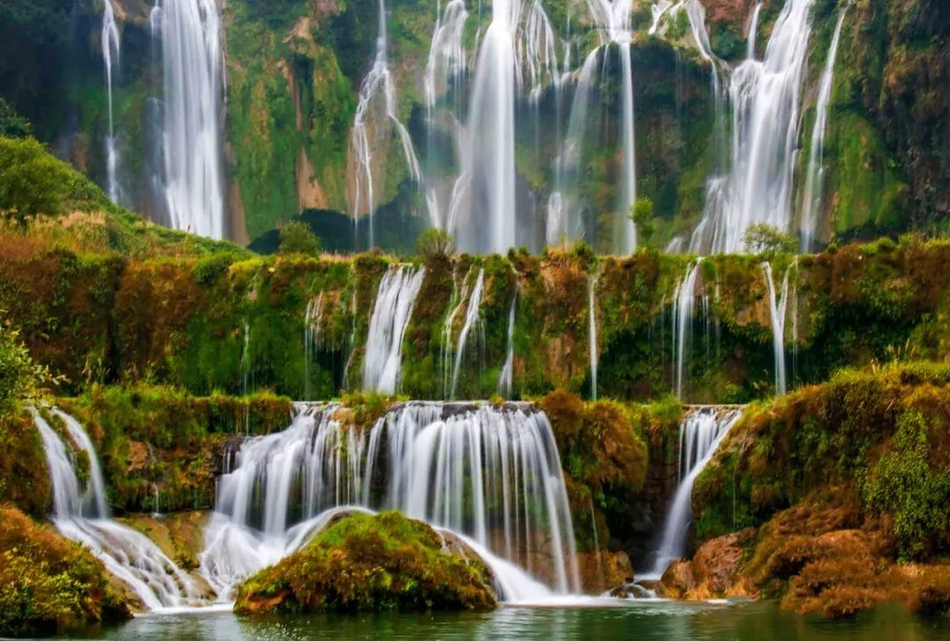 风景摄影/中国最美的瀑布之一/九龙瀑布 # 九龙瀑布群位于罗平县城东