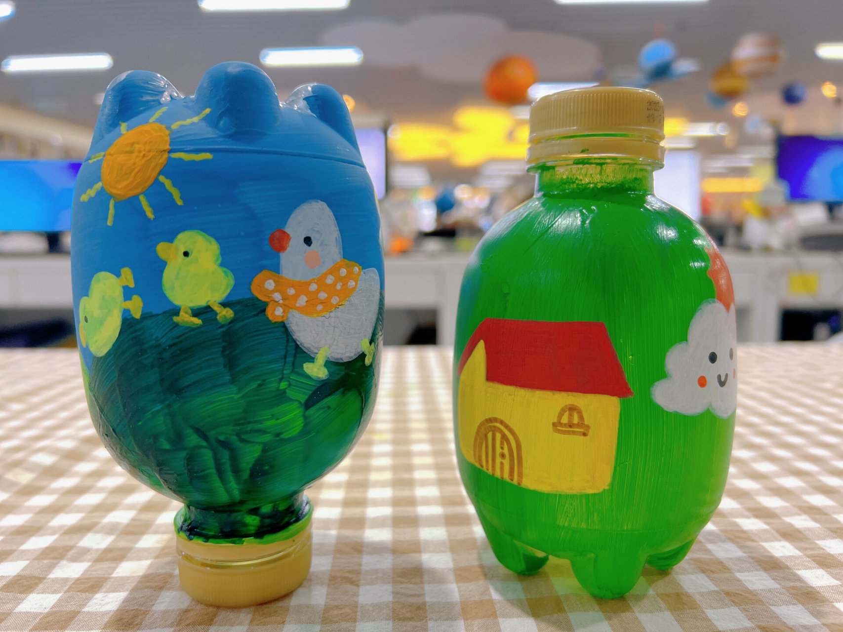 幼儿制作塑料瓶做沙锤图片