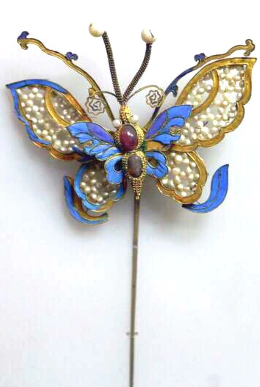 故宫款蝴蝶点翠缠花图纸 第一张是尺寸,尺寸为毫米,第二张为设定好的